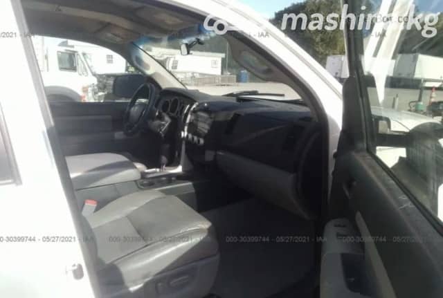 Toyota Sequoia II 4.7 AT 4WD