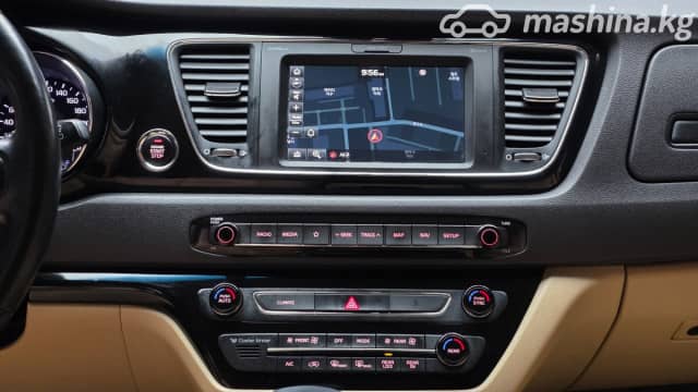 Kia Carnival III 2.2d AT