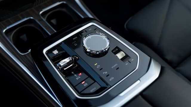 BMW 7 серии VII (G70) 740i 3.0 AT 4WD