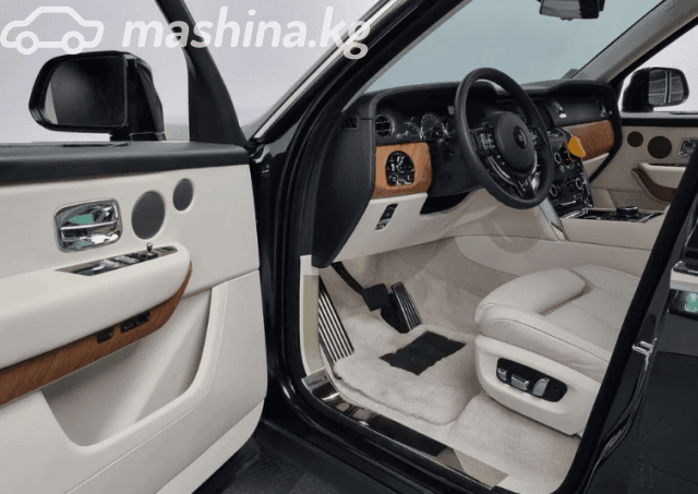 Rolls-Royce Cullinan I 6.7 AT AWD