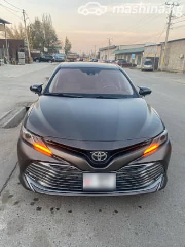 Toyota Camry VIII (XV70) 2.5 AT