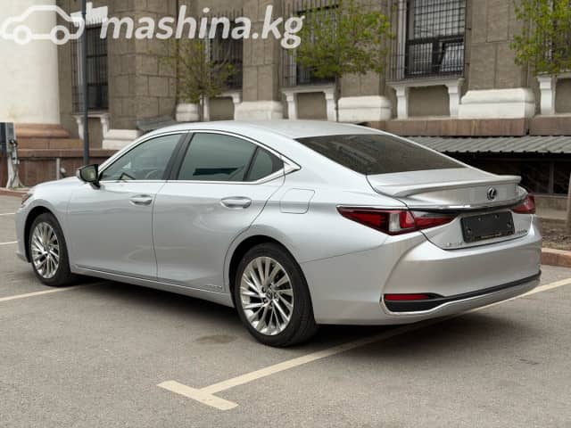 Lexus ES VII