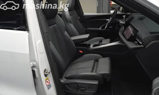 Audi Q5 III 40 TDI 2.0d AMT 4WD