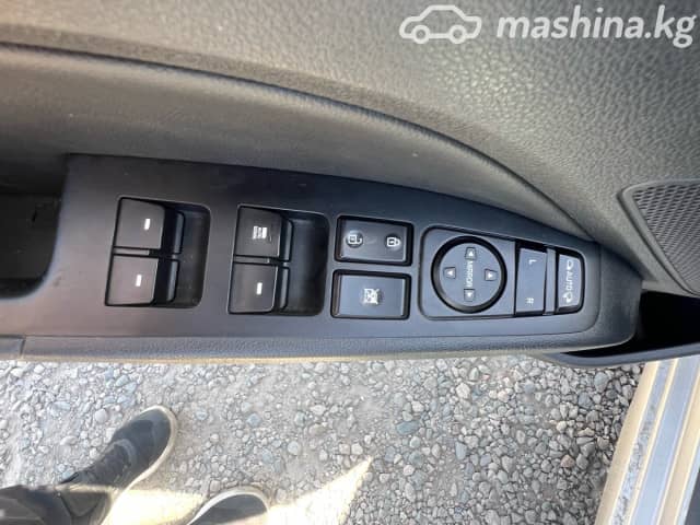 Hyundai Avante VI 1.6 AT