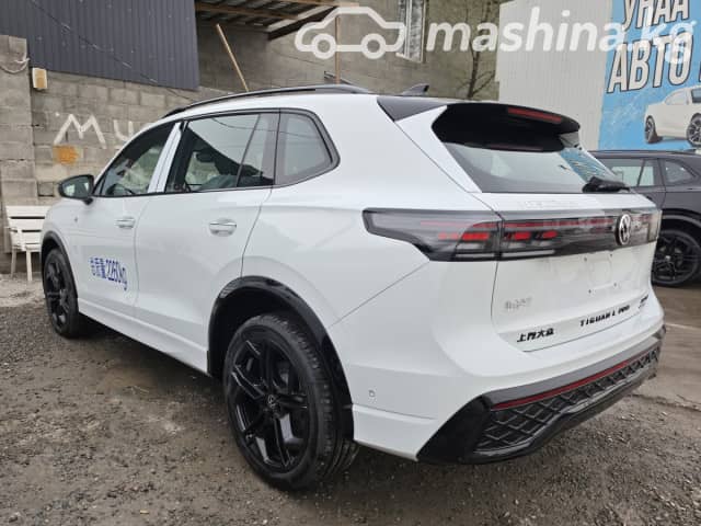Volkswagen Tiguan III (China Market) 2.0 AMT 4WD