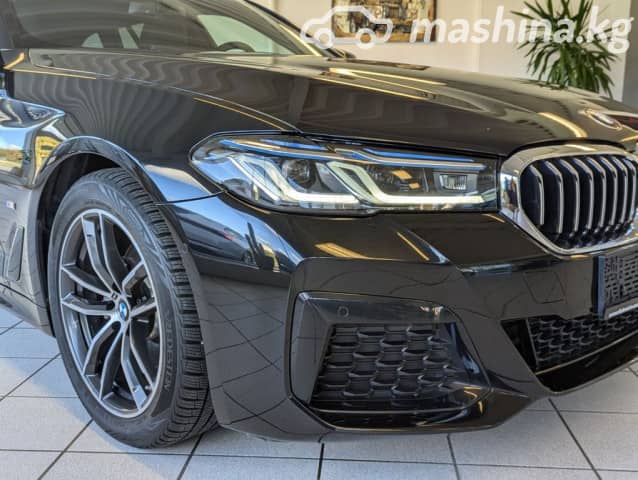 BMW 5 серии VII (G30/G31) Рестайлинг 520i 2.0 AT