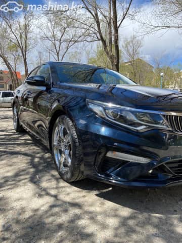 Kia K5 II 2.0 AT