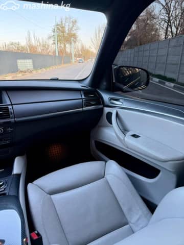 BMW X5 M I (E70) 4.4 AT 4WD
