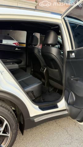 Kia Sportage IV Рестайлинг 2.0d AT 4WD