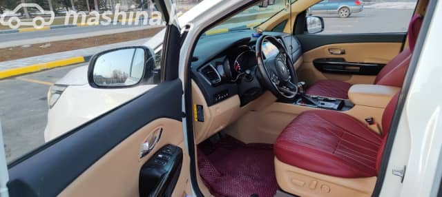Kia Carnival III 2.2d AT