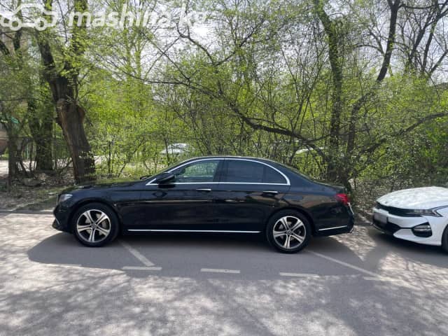 Mercedes-Benz E-Класс V (W213, S213, C238) 300 2.0 AT 4WD
