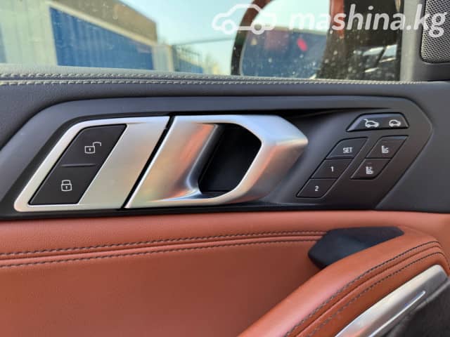 BMW X6 III (G06) Рестайлинг M60i 4.4 AT 4WD