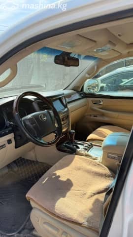 Lexus LX III 570 5.7 AT 4WD