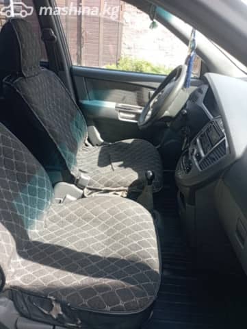 Kia Carens I (RS) Рестайлинг 1.8 MT