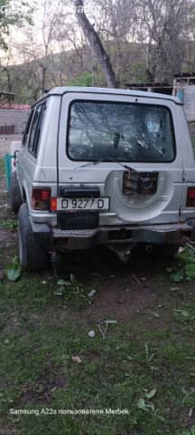 Mitsubishi Pajero I 2.5d MT 4WD
