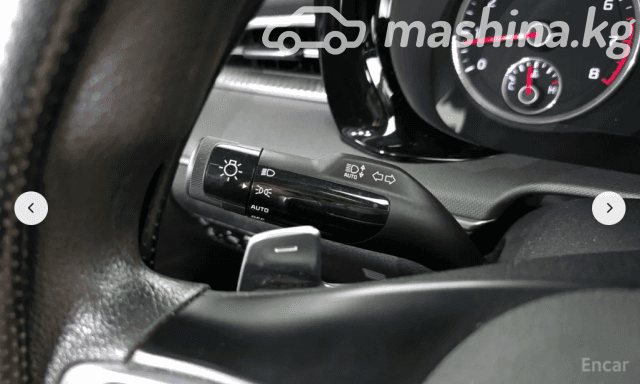 Kia K5 III 1.6 AT
