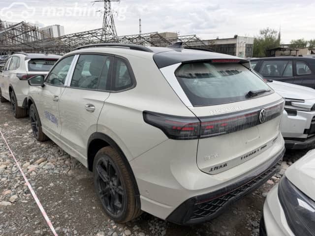 Volkswagen Tiguan III (China Market) 2.0 AMT 4WD