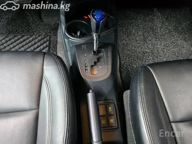 Toyota Prius c I Рестайлинг 1.5hyb AT