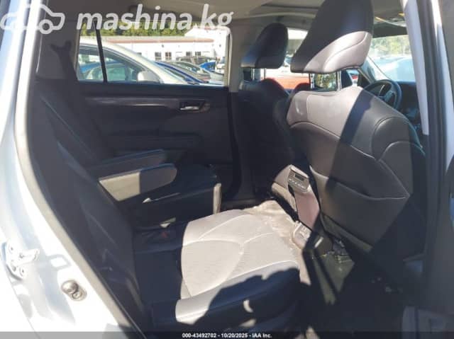 Toyota Highlander IV (U70) 2.5hyb AT 4WD