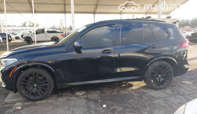 BMW X5 IV (G05/G18) M50i 4.4 AT 4WD