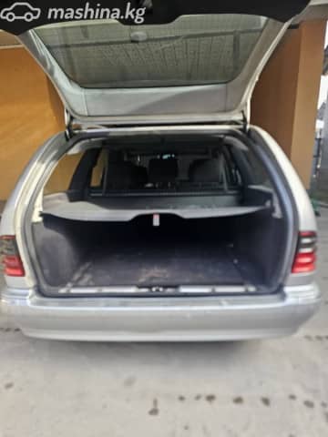 Mercedes-Benz E-Класс II (W210, S210) Рестайлинг 220 2.2d AT