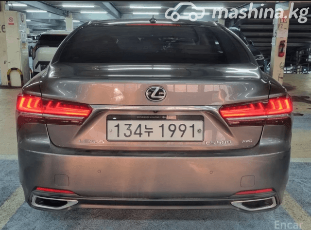 Lexus LS V 500 3.4 AT 4WD