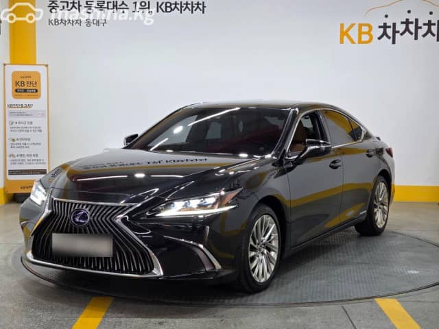 Lexus ES VII 300h 2.5hyb CVT