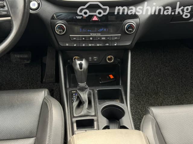 Hyundai Tucson III Рестайлинг 2.0d AT