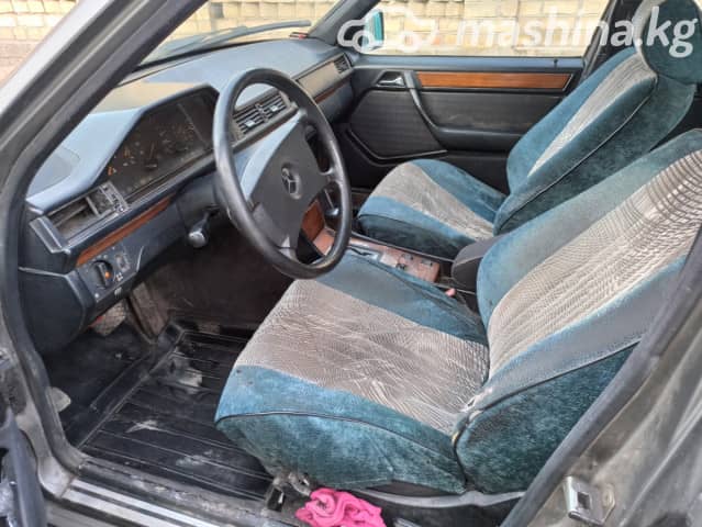 Mercedes-Benz W124 300 3.0d AT