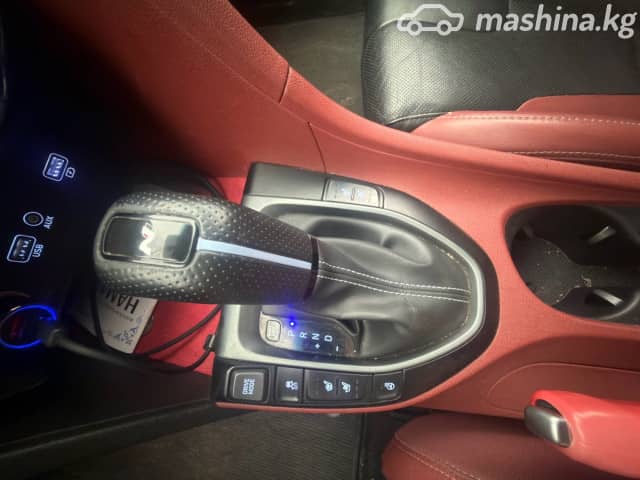 Hyundai Veloster II 2.0 AT
