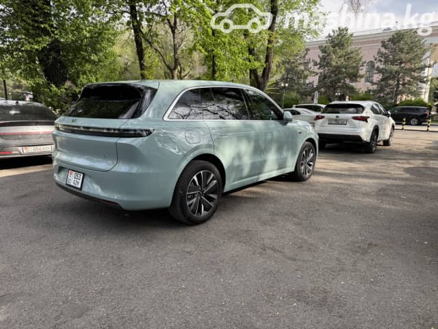 LiXiang L6 1.5hyb AT 4WD