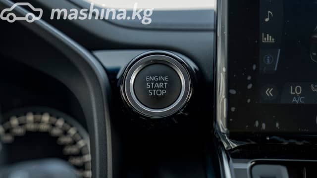 Toyota Land Cruiser 300 Series 3.5 AT 4WD