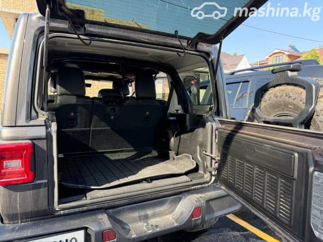 Jeep Wrangler IV (JL) 2.0 AT 4WD