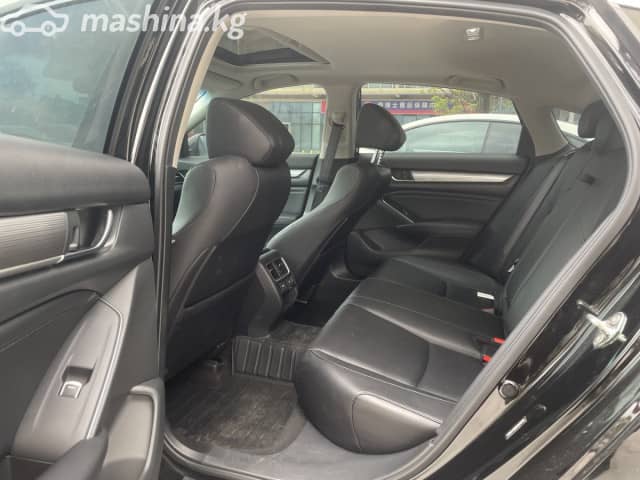 Honda Accord X Рестайлинг 1.5 CVT