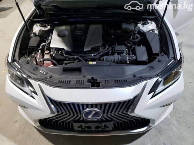 Lexus ES VII Рестайлинг 300h 2.5hyb CVT