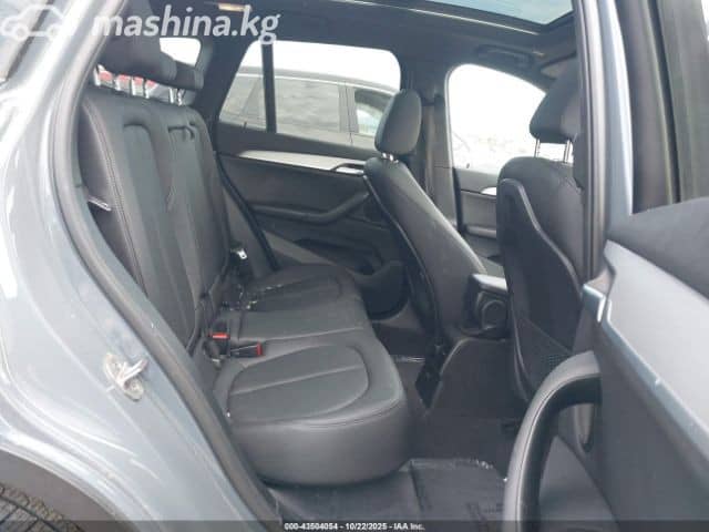 BMW X1 II (F48) Рестайлинг 28i xDrive 2.0 AT 4WD