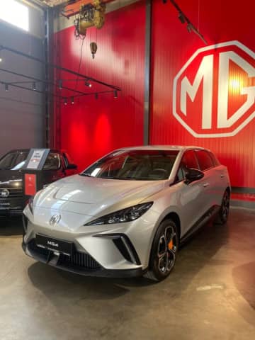 MG 4 EV Electro AT 4WD