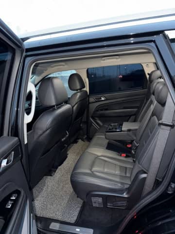 SsangYong Rexton IV Рестайлинг 2.2d AT 4WD