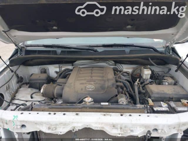 Toyota Tundra II Рестайлинг CrewMax 5.7 AT 4WD