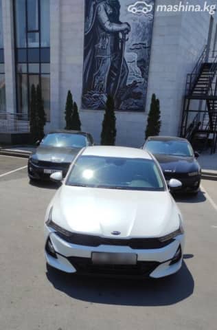 Kia K5 III LPi 2.0 AT