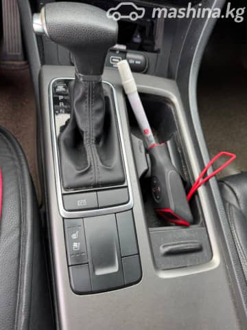 Kia K5 II 2.0 AT