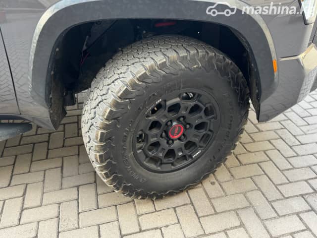 Toyota Tundra III CrewMax 3.5hyb AT 4WD