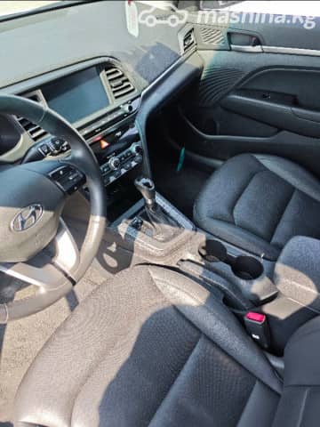 Hyundai Avante VI Рестайлинг 1.6 CVT