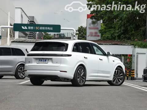 LiXiang L7 Рестайлинг 1.5hyb AT 4WD