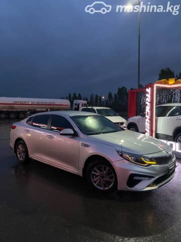 Kia K5 II 2.0 AT