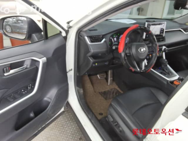 Toyota RAV4 V (XA50) 2.5hyb AT