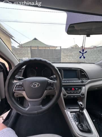 Hyundai Elantra VI (AD) 2.0 AT