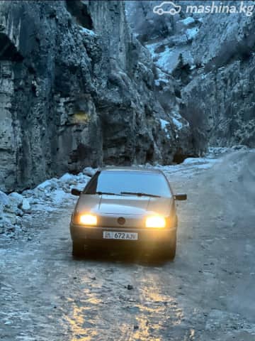 Volkswagen Passat B3 1.8 MT