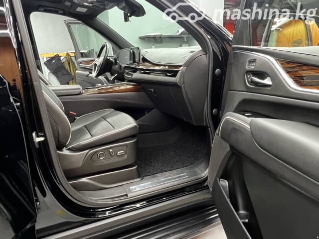 Cadillac Escalade V ESV 6.2 AT 4WD