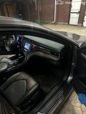 Toyota Camry VIII (XV70) 2.5 AT